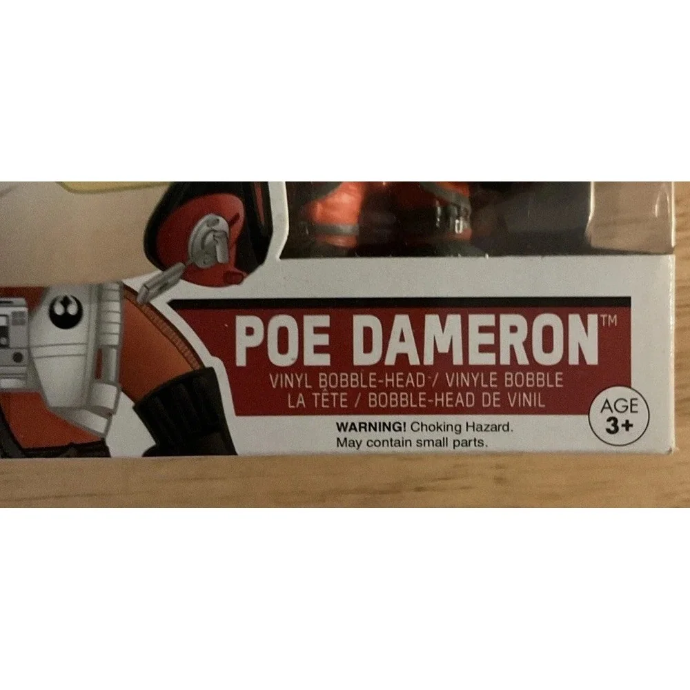 Funko‎ Pop! Vinyl: Star Wars - Poe Dameron #62 - Picture 3 of 11